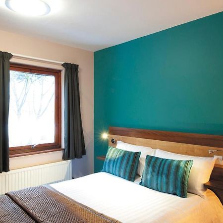 The Cedars Hotel Wokingham Ruang foto