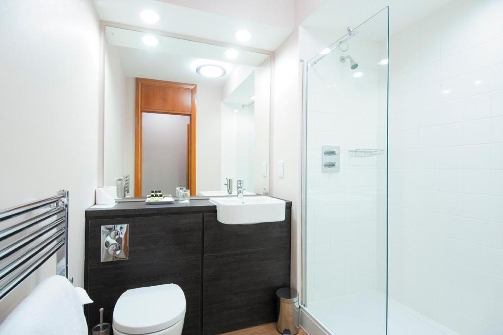 The Cedars Hotel Wokingham Ruang foto
